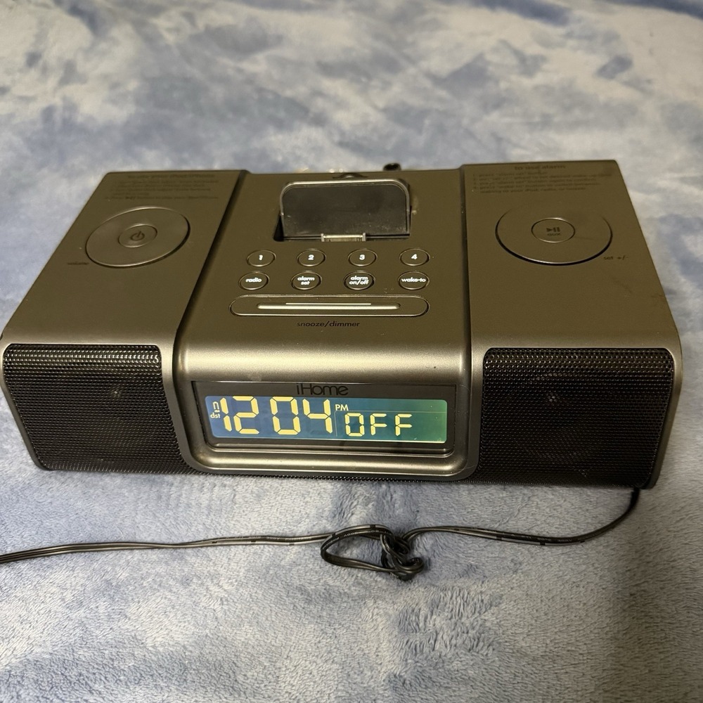 iHome iP9 Dock Wake Sleep AM FM Radio Silver iPod iPhone Clean Tested Working
